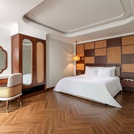 La Siesta Classic Hang Thung Ханой Экстерьер фото A bedroom at the hotel